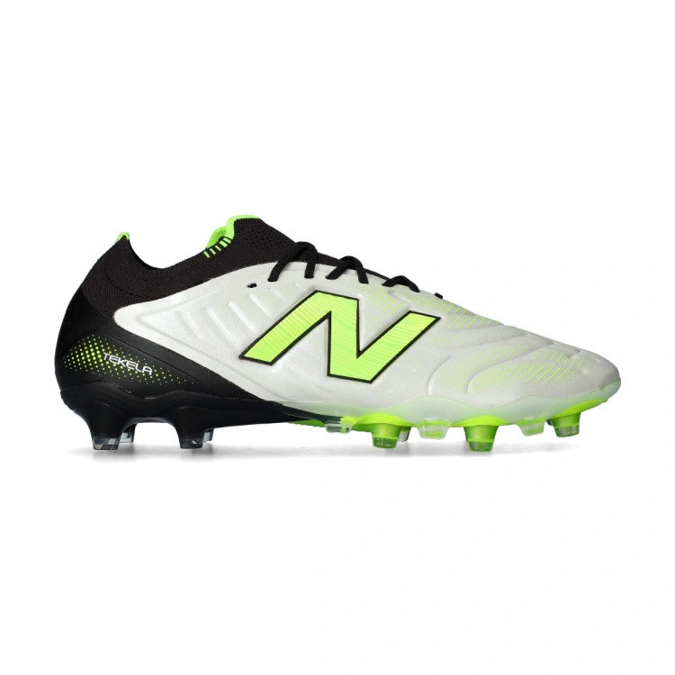 New Balance Tekela Elite Low Laced FG V5
